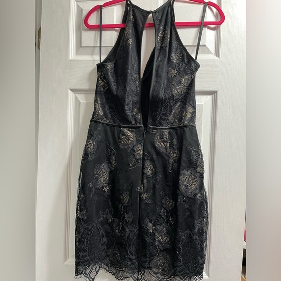 ๐ฉโ๐ GRADUATION ๐ฉโ๐ DRESS BEBE LACE DRESS black-golden lace - Picture 4 of 5